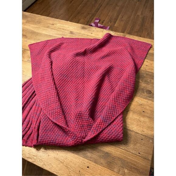Mermaid Blanket Handmade red purple - Picture 2 of 4
